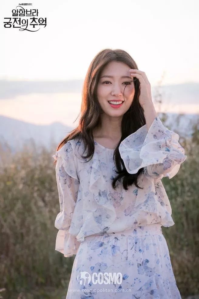 朴信惠冬日穿搭,朴信惠阔腿裤怎么搭配