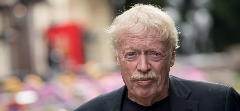 拍不好《大黄蜂》就回家继承2000亿家产！“美国王思聪”的逆天人生，比电影更精彩……