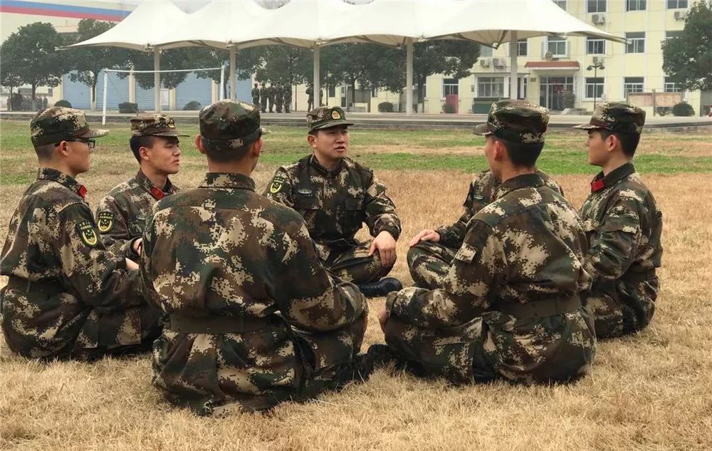 鍏竴闈掓槬鏂归樀鏂板叺,鍏竴闈掓槬鏂归樀鏂板叺鎺堟灙