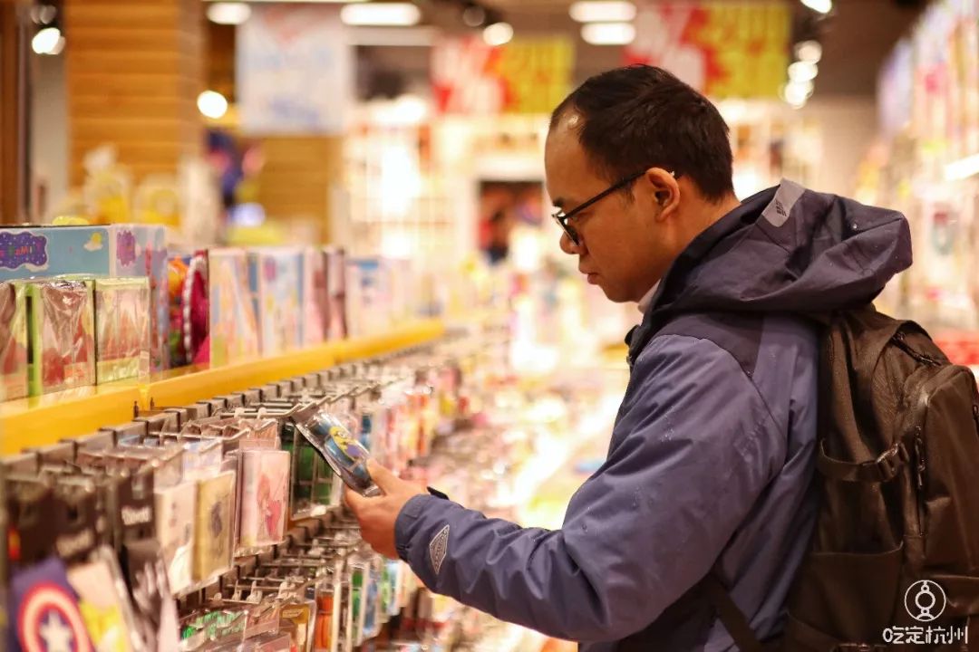 河坊街大型手办店,河坊街动漫