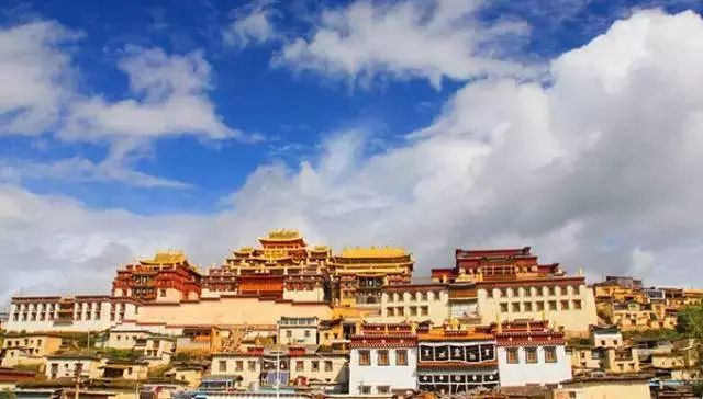 云南旅游全攻略自由行先去哪 (云南旅游自由行省钱攻略)