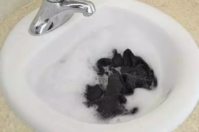 羊绒衫用洗衣液洗后掉毛严重,羊毛衣每次洗都缩水吗