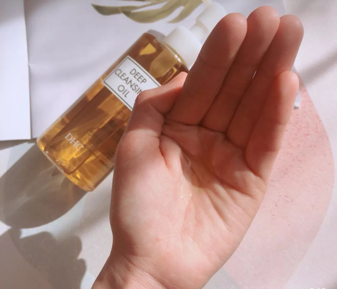 好用平价不闷痘的卸妆产品推荐,化妆不脱妆的护肤品