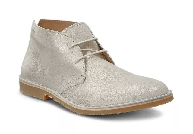 东荟城名店仓品牌,香港东荟城购物推荐