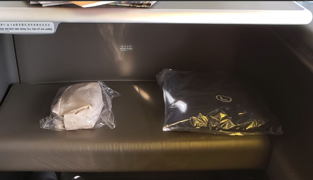 最好的航空头等舱,比商务舱还豪华的飞机舱位