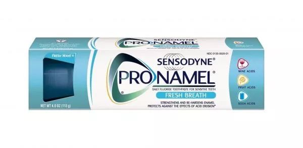 喝葡萄酒牙齿变黑怎么回事,喝了葡萄酒舌苔发黑怎么办