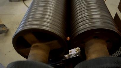 玻璃球里面的花纹是怎么回事,玻璃球中的花纹是如何印在里面的