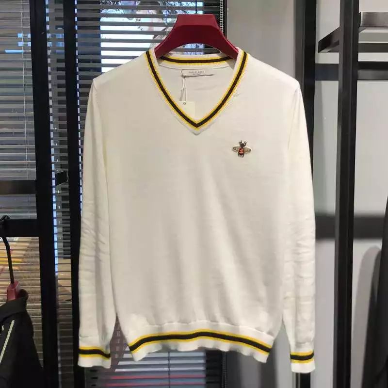 我和男朋友的服装对比,与闺蜜男朋友穿情侣装