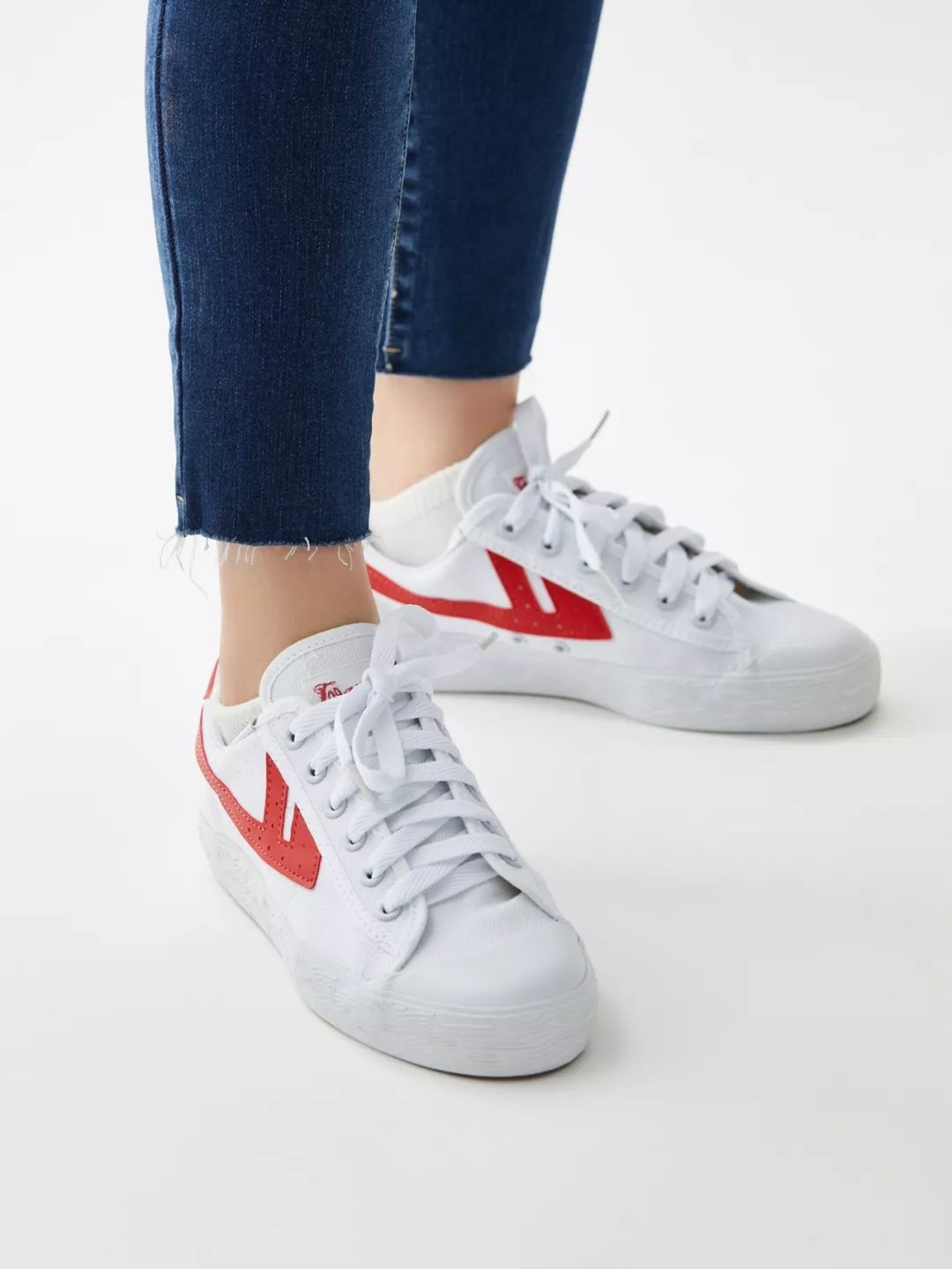 经典回力帆布鞋老款国外,回力帆布鞋国货经典