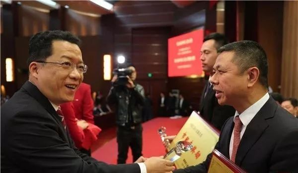 常州被国务院表扬的人,常州表彰先进集体和个人