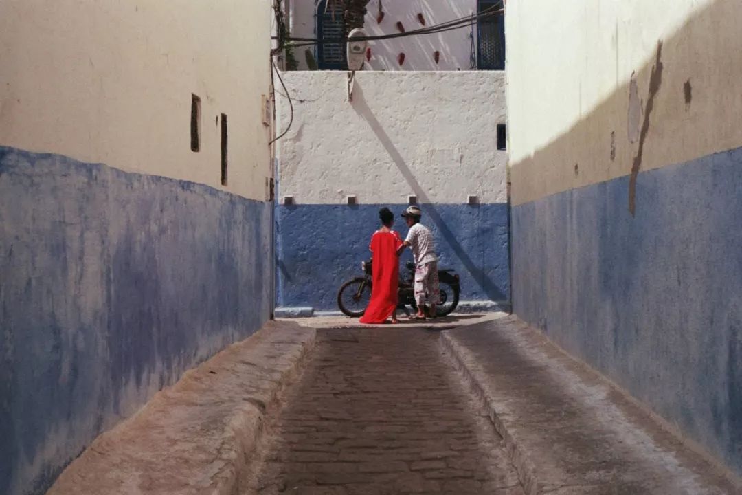 这座城是“好色”者的天堂，带上相机，并且小心！