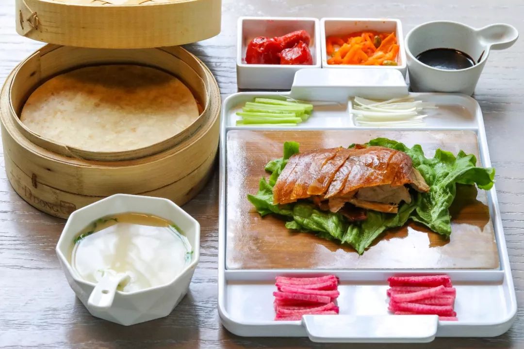 大董烤鸭人均消费,大董烤鸭北京总店人均10000块钱