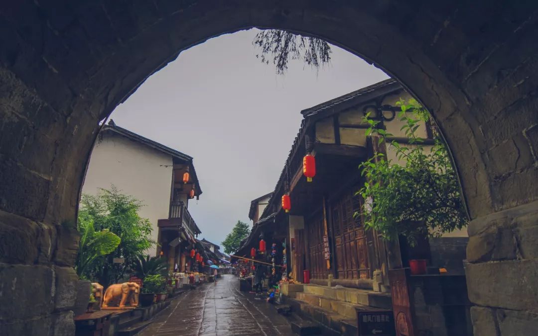 三月适合去哪里的古镇,一日游必去十大古镇