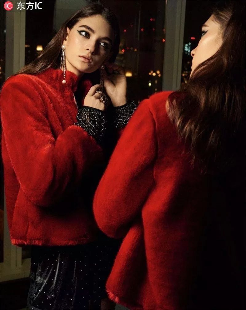 编辑实测：带大耳环耳朵疼不疼？