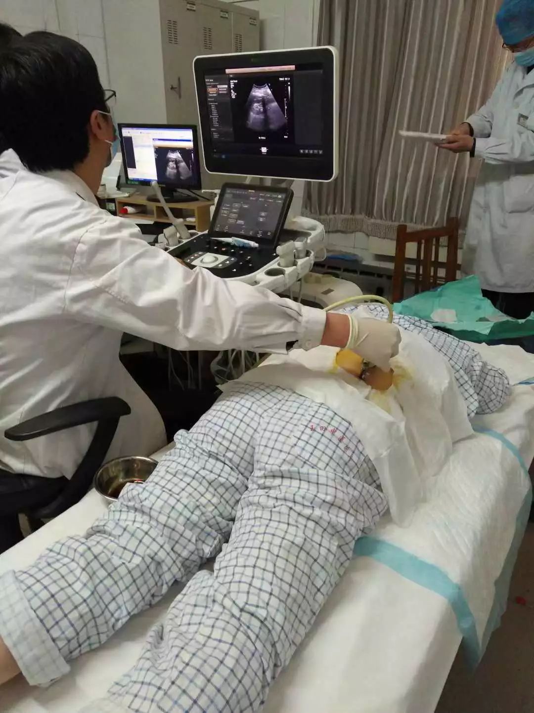 透析患者“生命线”的守护人,透析肾友保护好我们的生命线