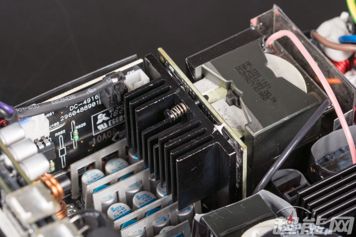 酷冷至尊电源v550,酷冷至尊v650wsfx电源