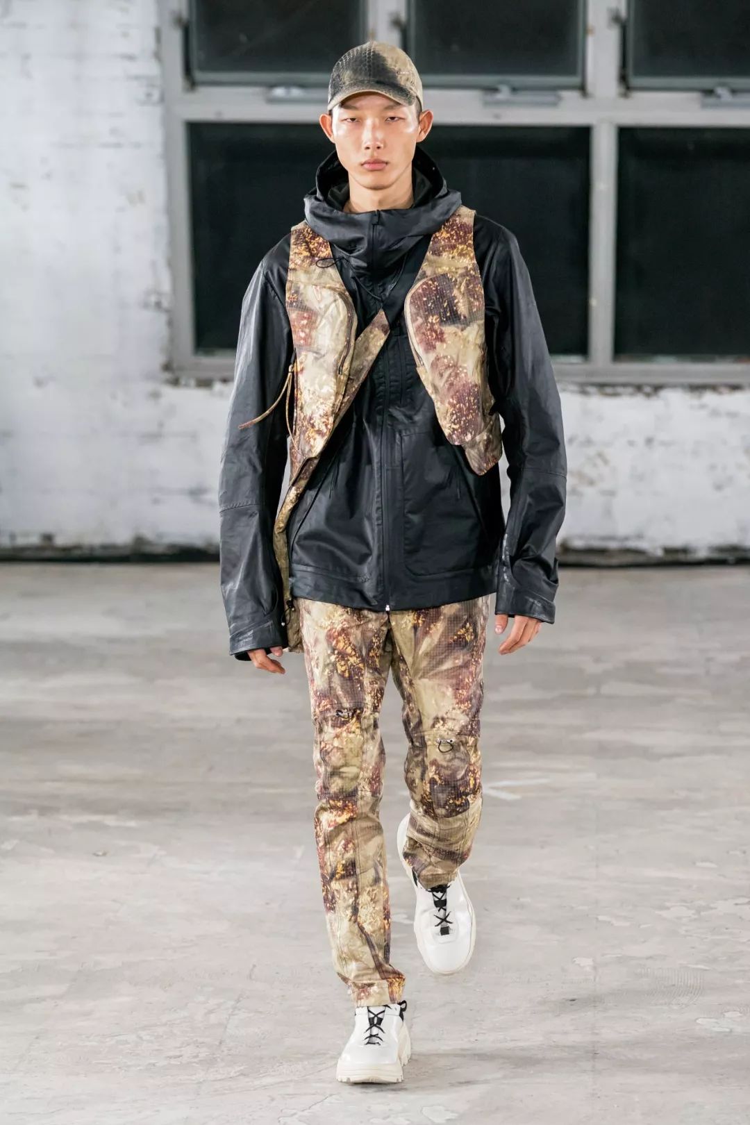 在2019年比别人先潮一步这件事上，我认为SM元素必须有