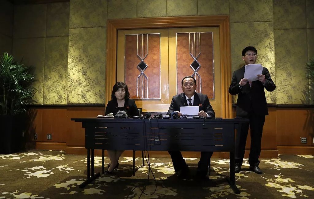 中美两次会议对比,朝美三次会谈