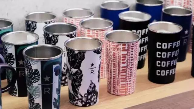 猫爪杯星巴克真的值得买吗,星巴克猫爪杯引发抢购热潮