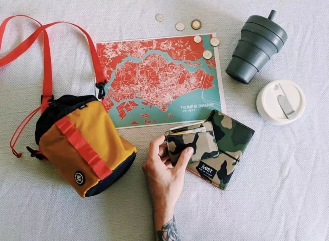 一秒折叠变身粉饼盒大小,火爆ins的随身杯,上哪都能喝干净水!