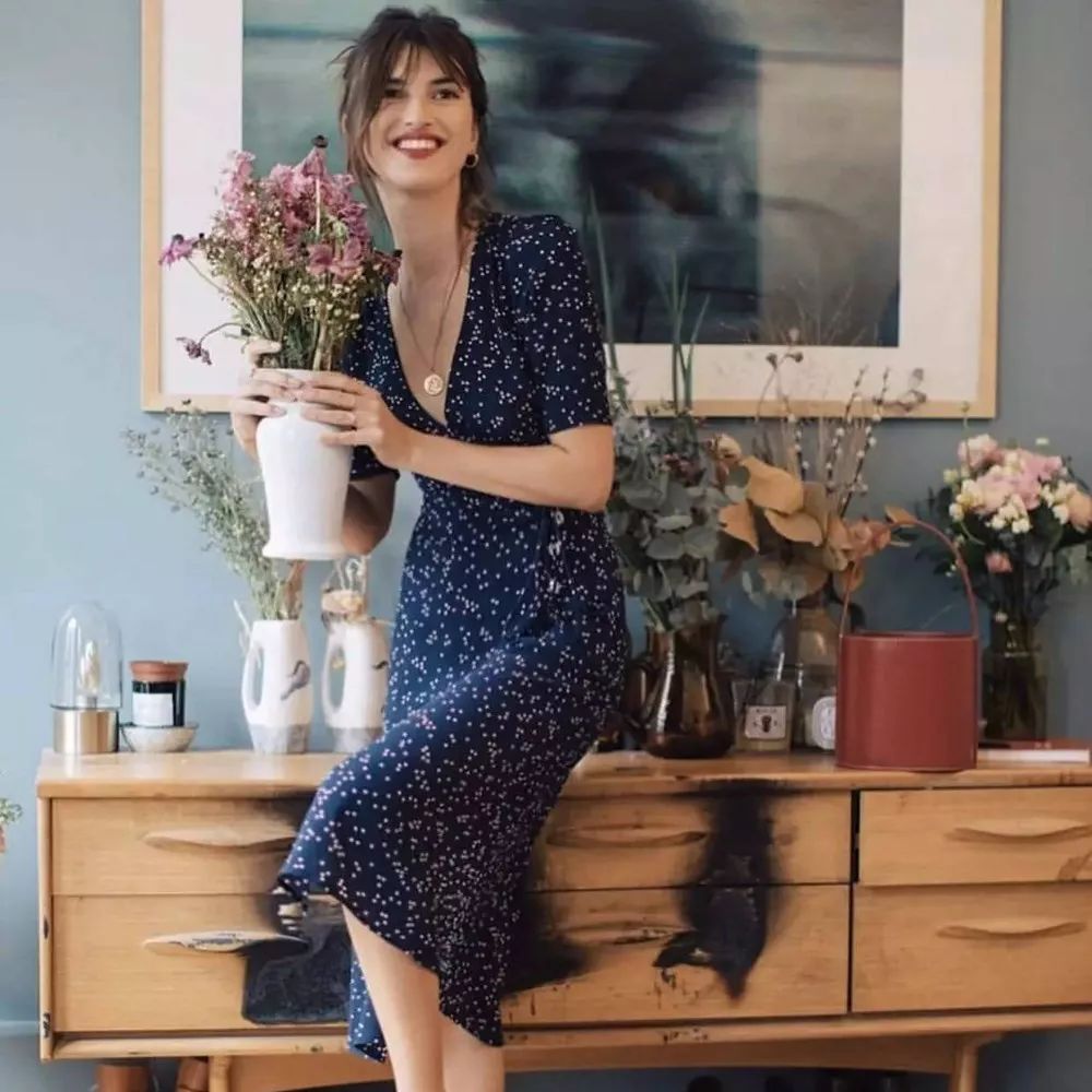 印花人物连衣裙,印花连衣裙到脚踝超长款