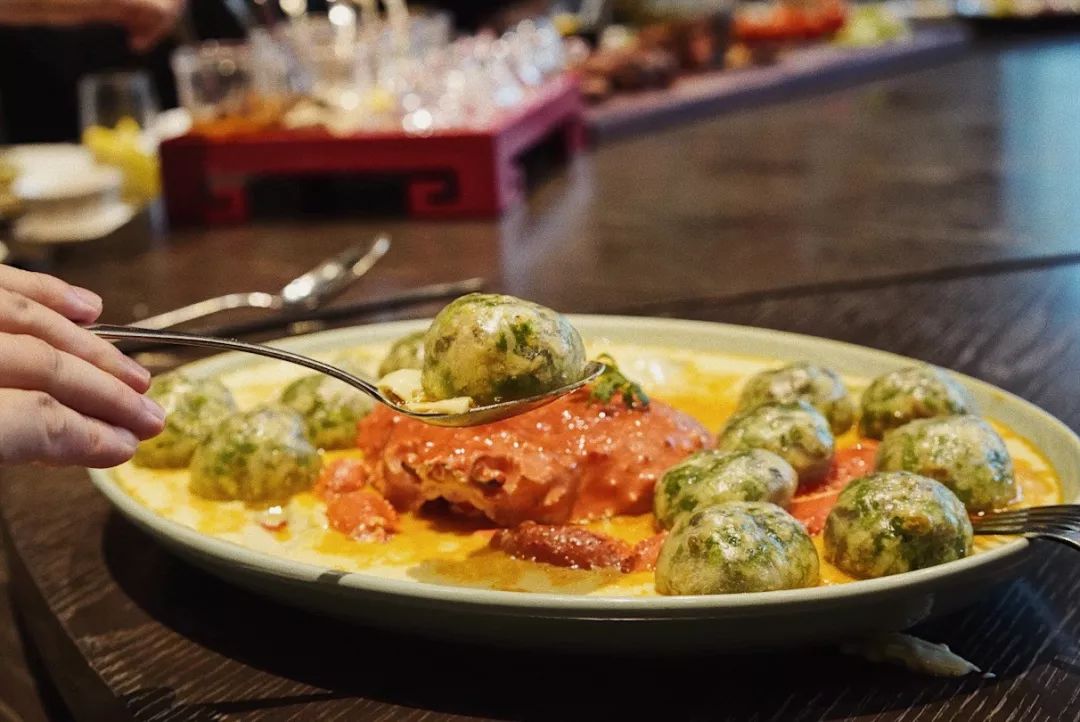 一向以“好吃”出名的凯悦,这次带我把人间三月的春天都吃进了嘴里