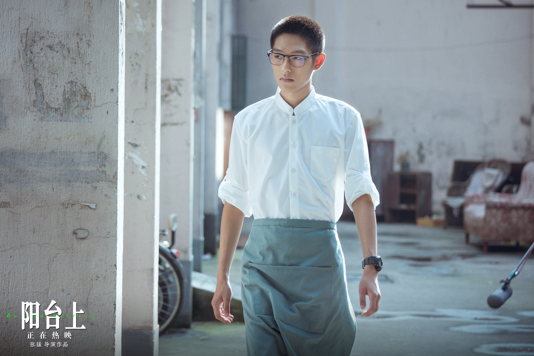 周冬雨金马影片,周冬雨和王锵发布会