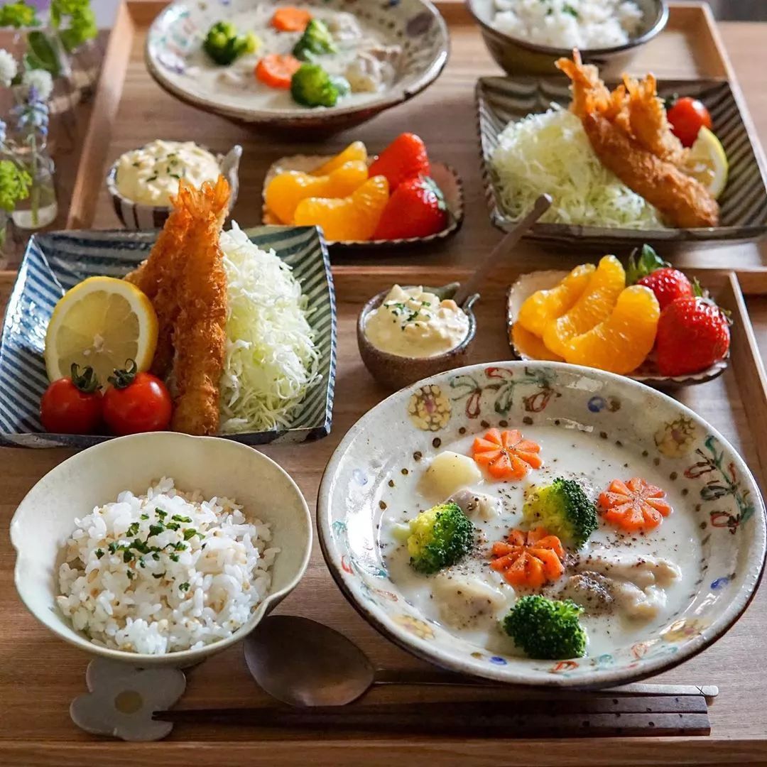 被11万网友狂求菜谱,这家人的一日三餐,为什么这么有魔力?