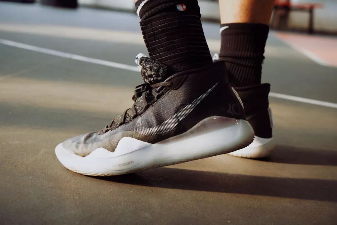 aj1兔八哥脚感,aj1兔八哥dunk