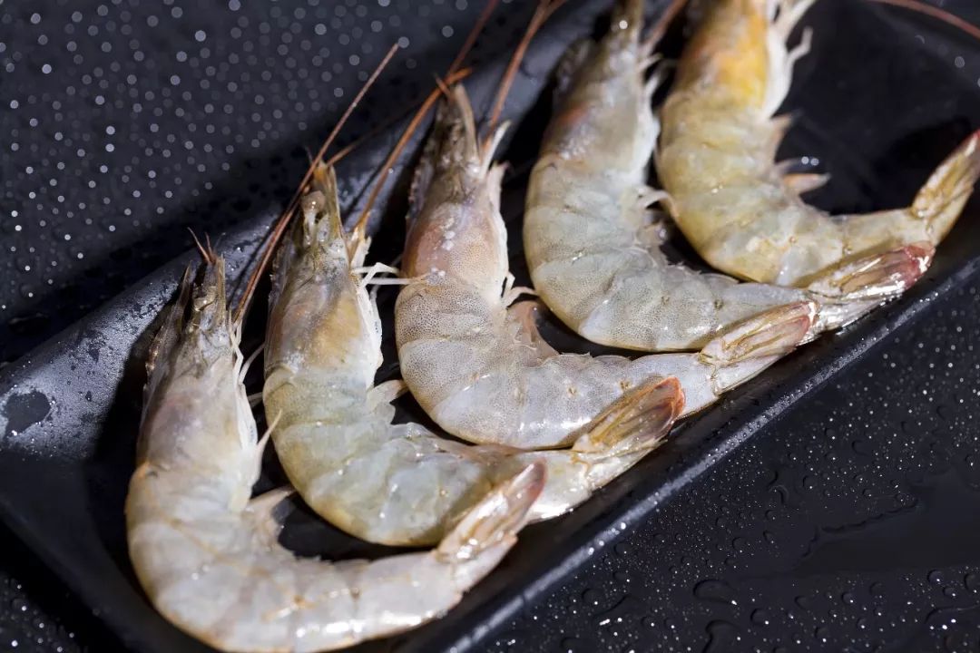 中国牛油果车厘子 (车厘子和榴莲牛油果)