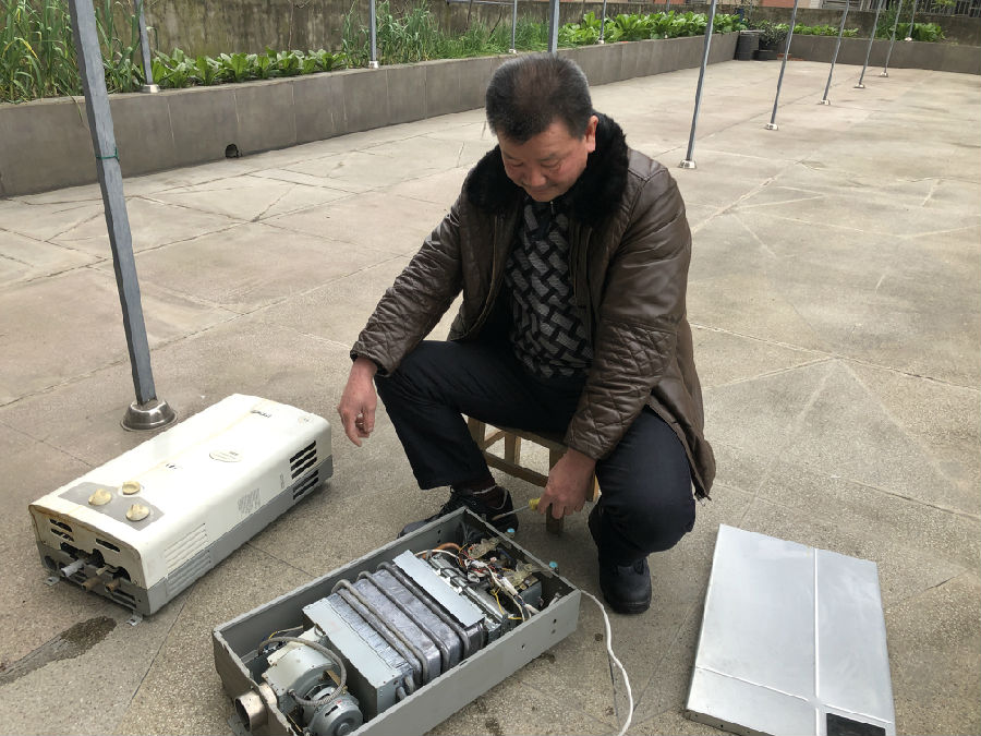 82岁老人发明国家专利,六旬老人发明节能锅