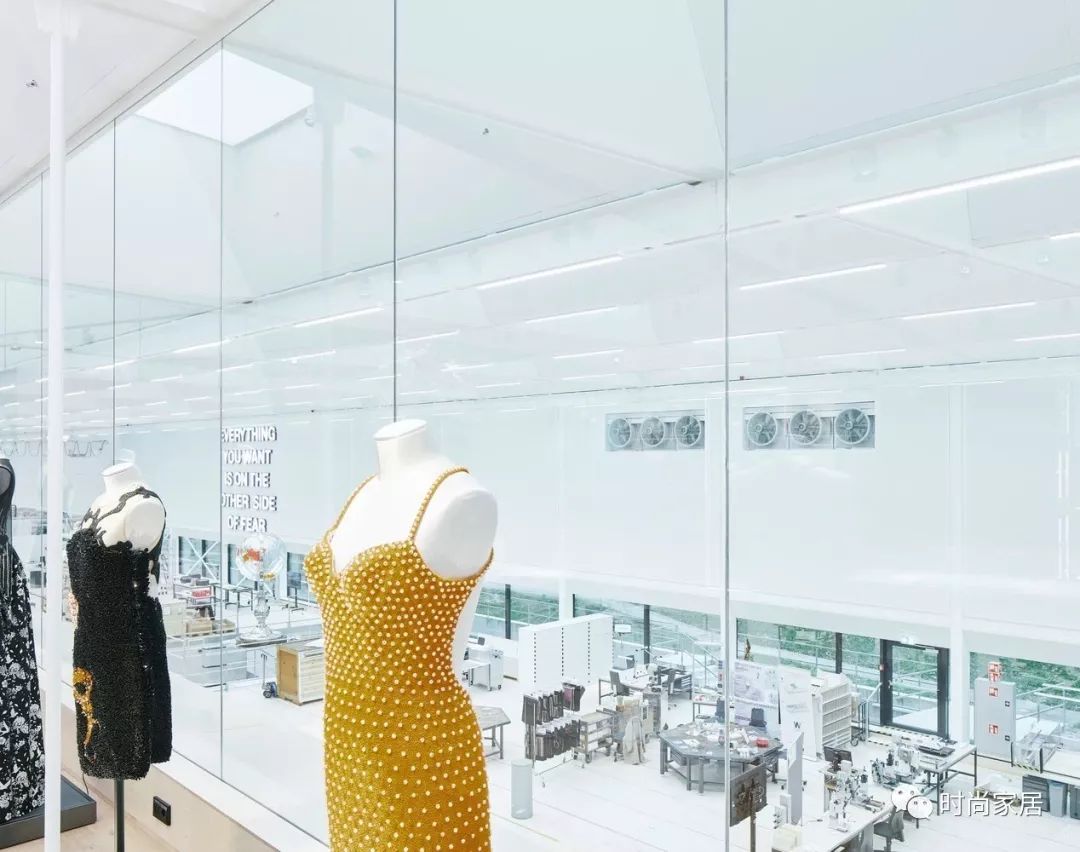 施华洛世奇水晶特别纪念版 (施华洛世奇水晶宝石系列)