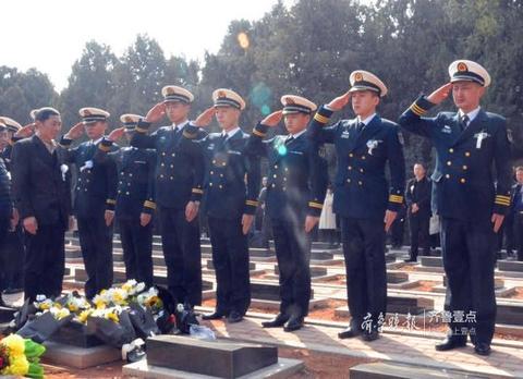 烈士魂归故里山东飞行员,飞行员粘金鑫魂归故里