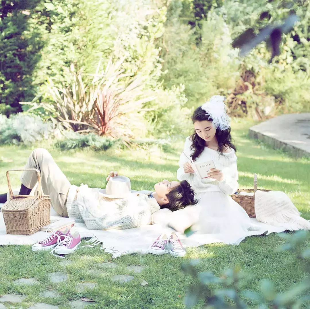 简单好看的婚纱画法,婚纱照五套风格穿搭推荐