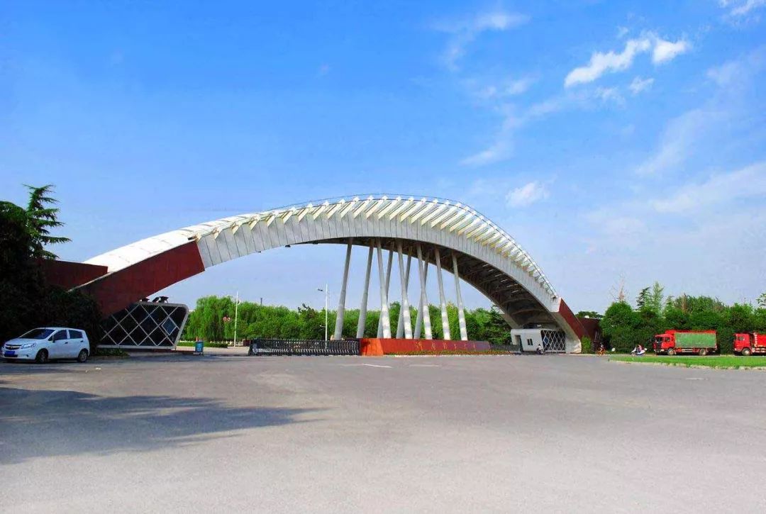 踢球踢得好能进清华大学吗,踢球能进大学吗