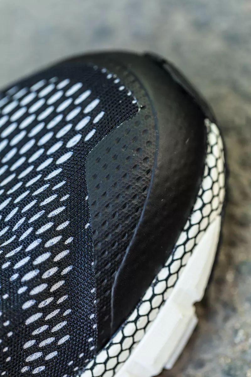 想买双叱咤健身房和街头的跑鞋？本次开箱一定要看！