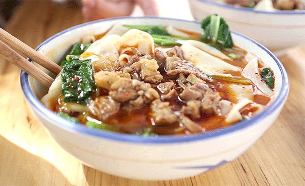 网吧和诊所编织起了南召县城丨小地方