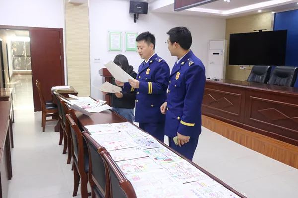 手绘家庭逃生图一等奖,家庭手绘逃生图