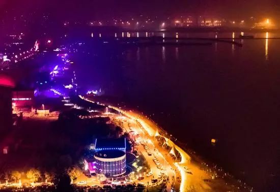 秦皇岛摩天轮建在哪,秦皇岛市旋转摩天轮