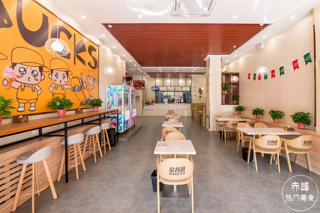 炸鸡汉堡披萨大餐,炸鸡汉堡跟披萨