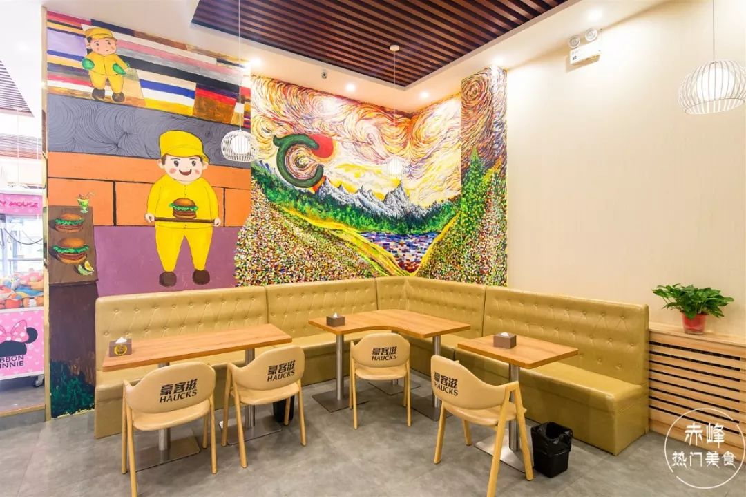 炸鸡汉堡披萨大餐,炸鸡汉堡跟披萨