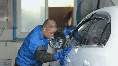 7岁儿子病魔缠身，深圳夫妻俩放弃二胎，要为他开100家洗车行！