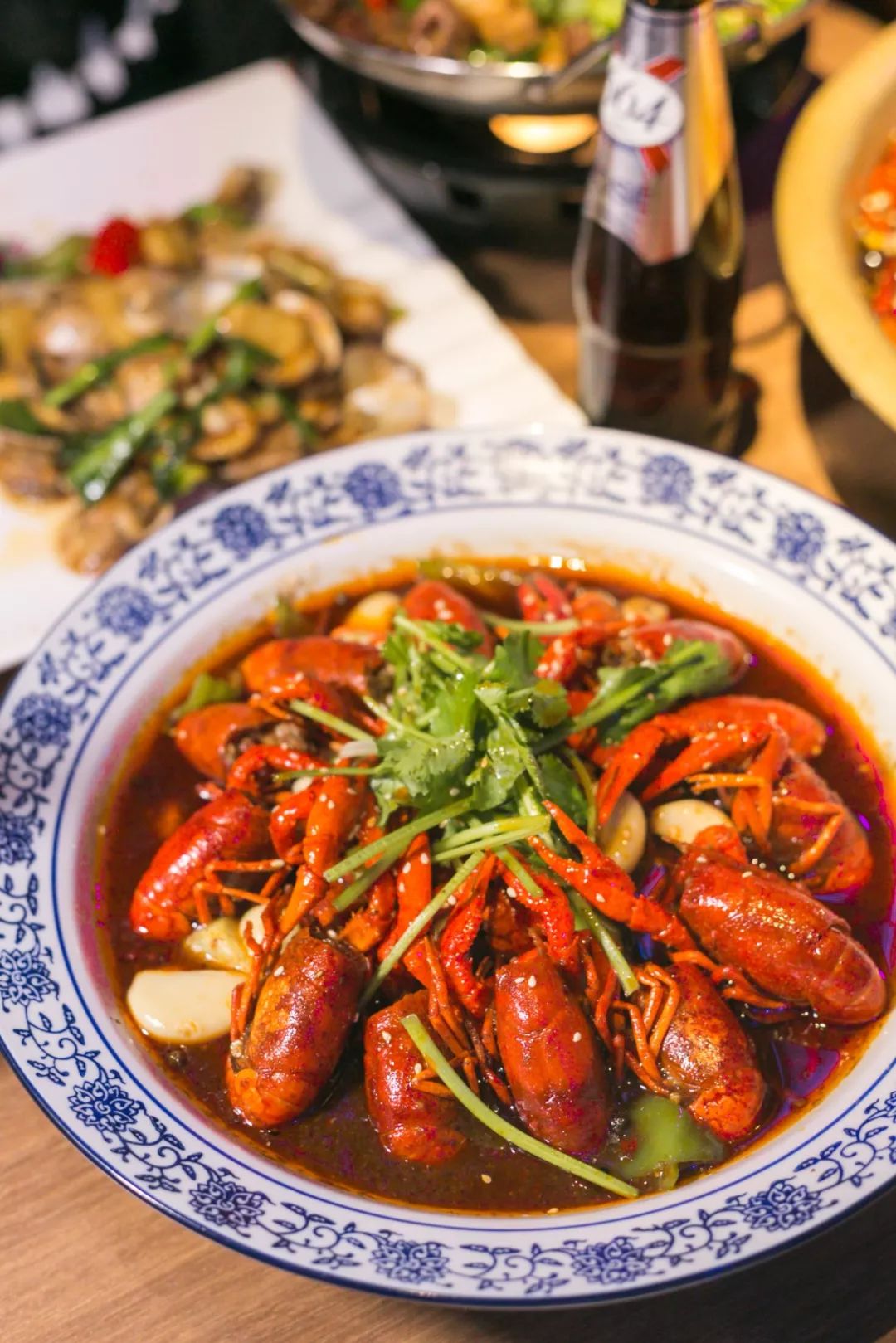 4折从四川吃到广东！我左手拿麦，右手啤酒，在这个“千面餐厅”里嗨到凌晨？