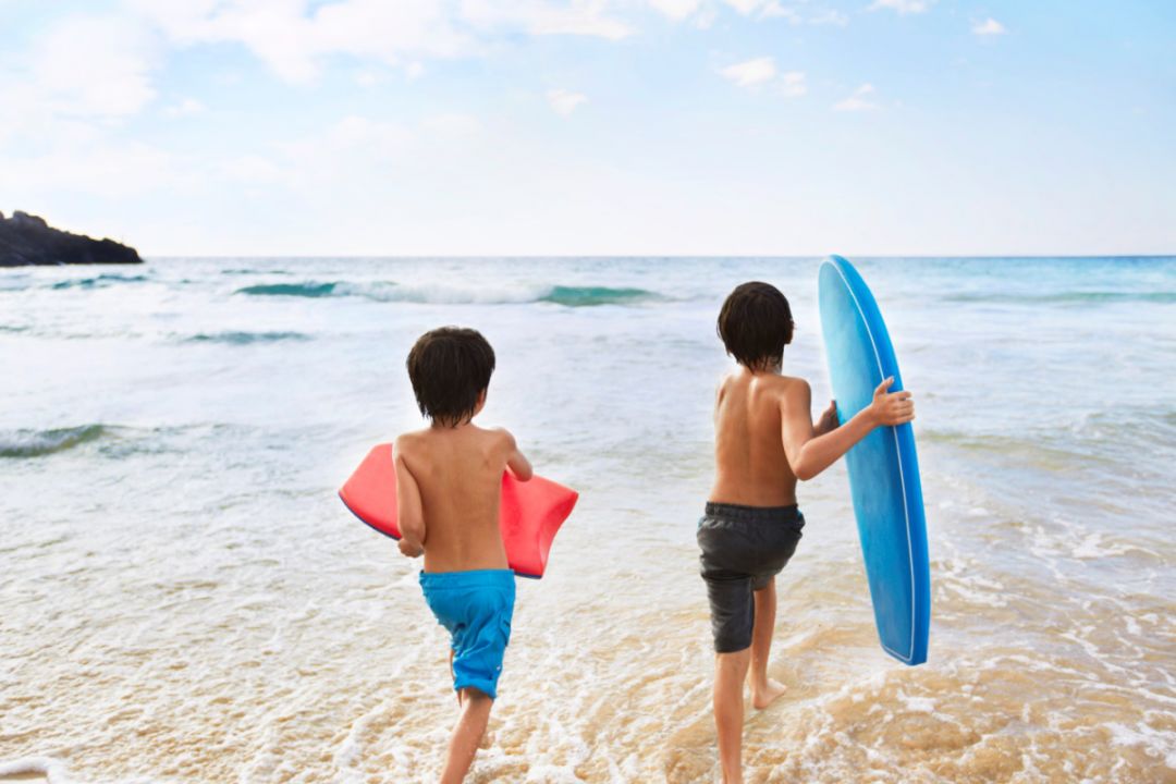 享受轻松惬意的假日时光,享受轻松自在的假期时光