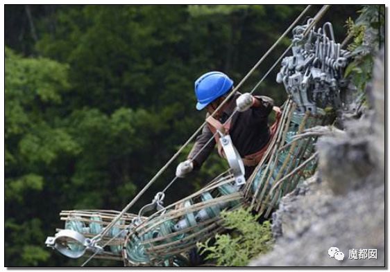 棺材、情趣内衣、小提琴……中国超猛小镇横扫全世界!