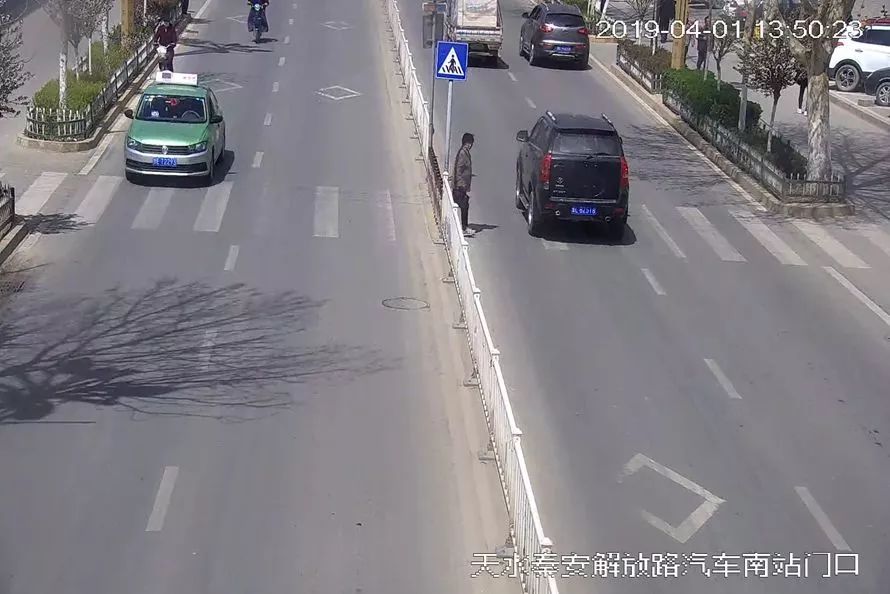 交通违法曝光台案例,交通违法曝光台