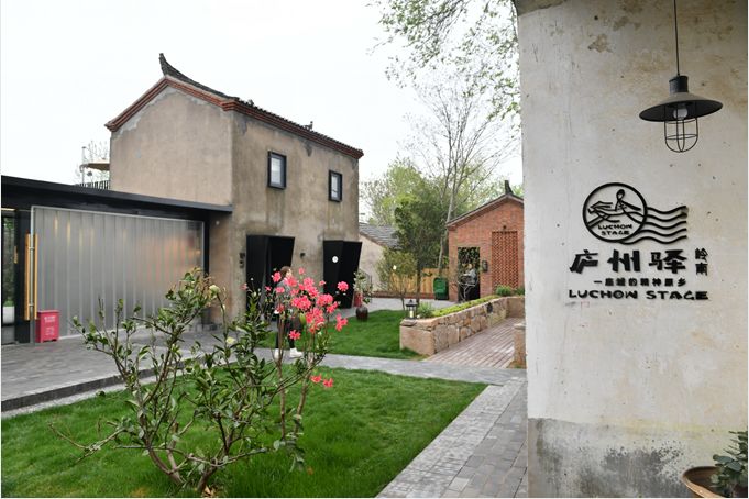 外国人评价蜀马赛道 (2019蜀马赛道展示)