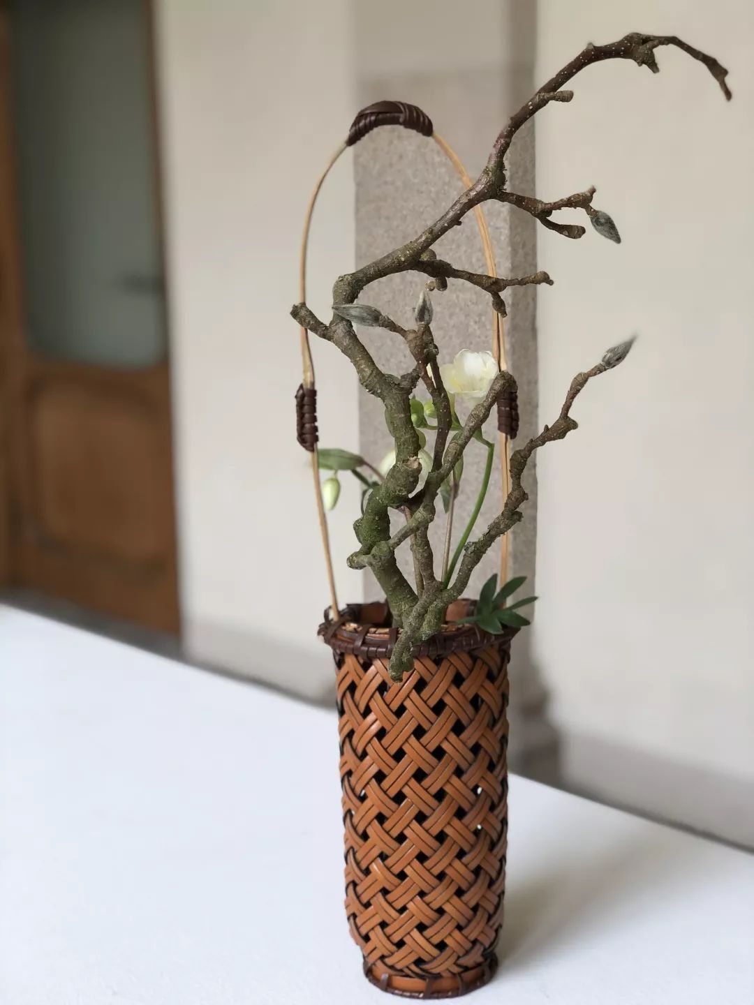 米兰街头暗访竟有井柏然,结果意外:购物车空了