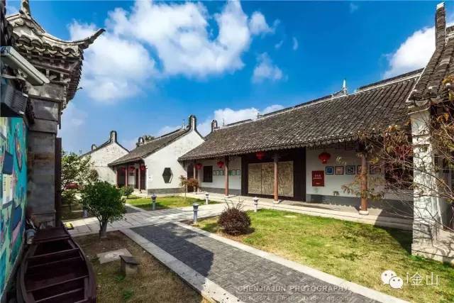 探索上海的特色景点,探索上海旅游景点和美食推荐