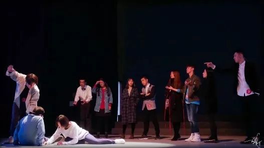 黑洞过后，猜想不止|错过厦大的这部原创话剧，你还要再等一年！